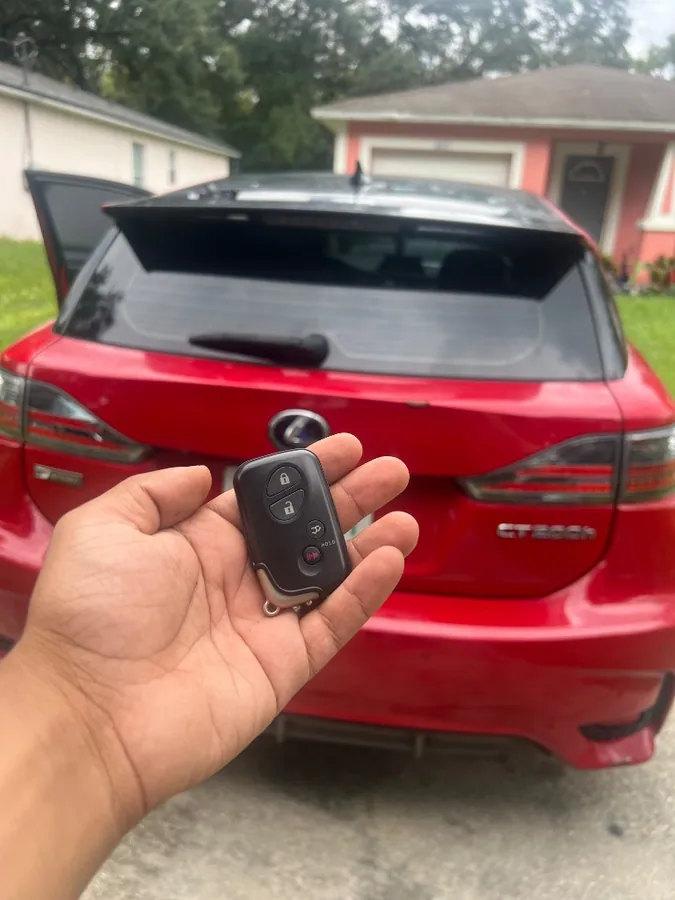 Lexus CT 200h key fob replacement and programming by 3 Locksmiths