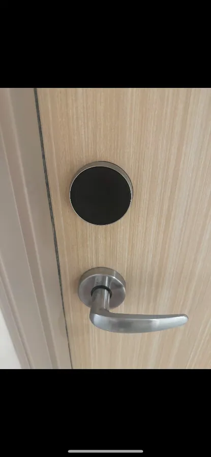 Electronic keypad smart lock installation by 3 Locksmiths
