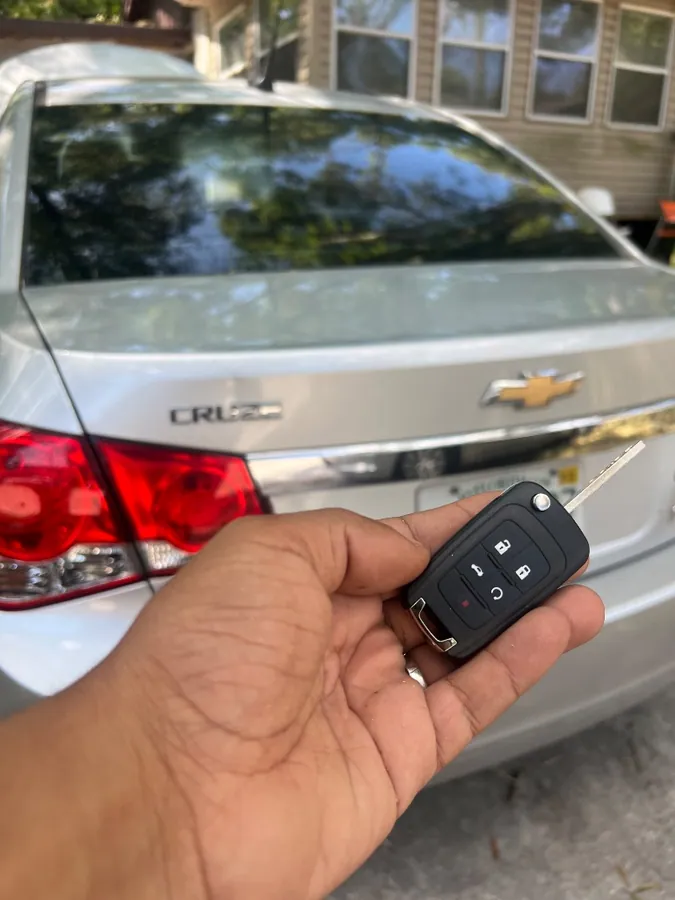 Chevrolet Cruze flip key replacement by 3 Locksmiths